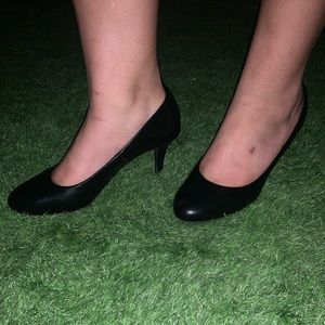 Classic black heals
